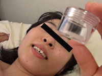 精子保存に協力してくれとお願いしてくる精子バンクで働く歩合制営業ウーマン